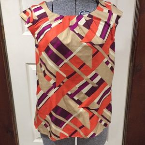 Beautiful flowing blouse with many colors.